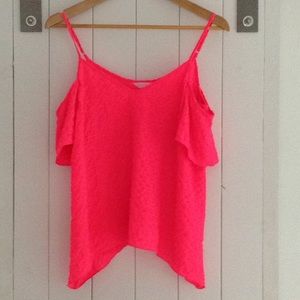 Lily pulitzer cold shoulder top